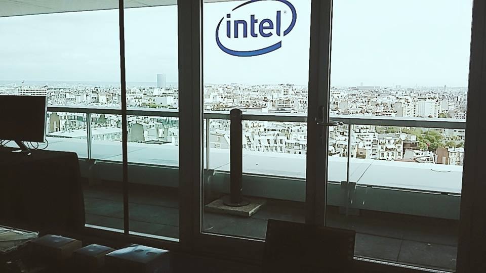 Intel trace une nouvelle voie commerciale