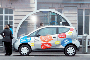Autolib’, l’hyper communicante