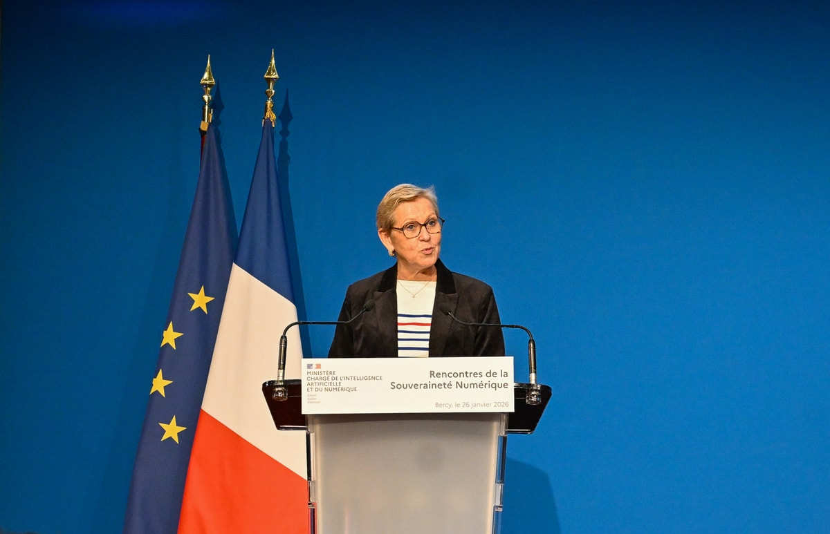  Anne le Hénanff expose les trois leviers de la stratégie française