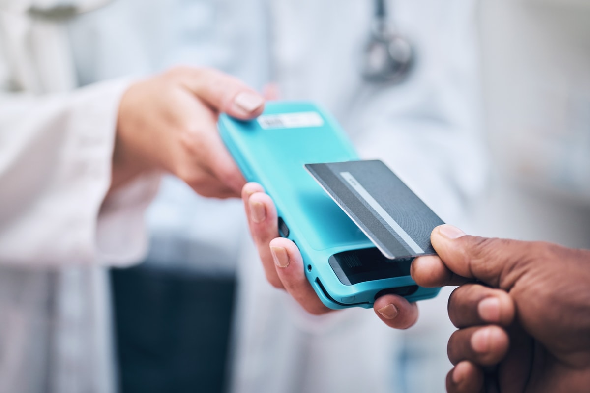 Les cliniques privées cherchent à limiter les impayés des patients
