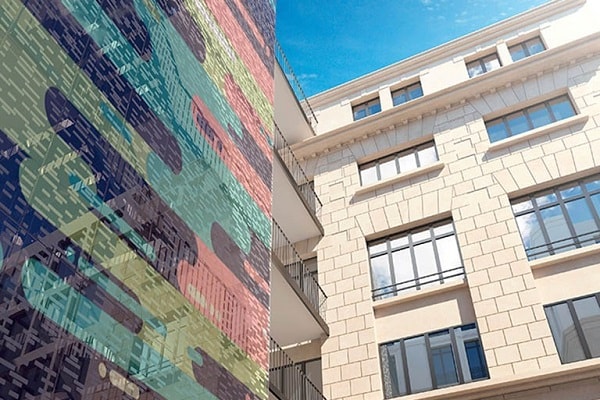 Les start-up sont hébergées dans un lieu alliant espaces de travail et de convivialité (équipés avec du mobilier AM-PM et la Redoute Intérieurs) situé à Paris.