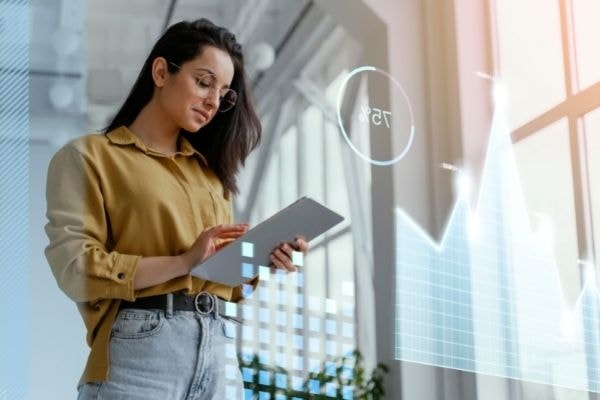 23 % de femmes dans le digital : comment faire mieux ?