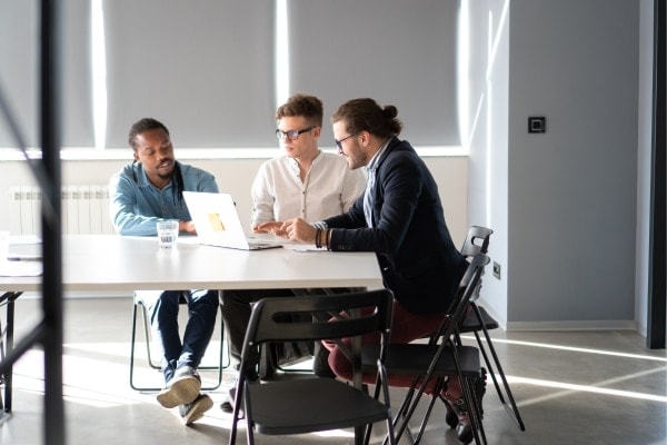 [Emplois] Le groupe de conseil Rainbow Partners souhaite recruter 400 nouveaux talents