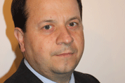 Stéphane Houette – Directeur associé, à la tête du pôle Industrie de Capgemini Consulting
