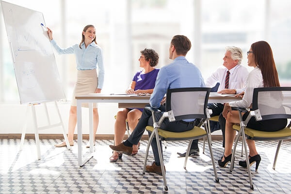 Mastercard et Bayes Impact lancent une initiative sur l’Avenir du Travail en France