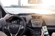 Voiture connectée : Les TIC s'emparent du volant