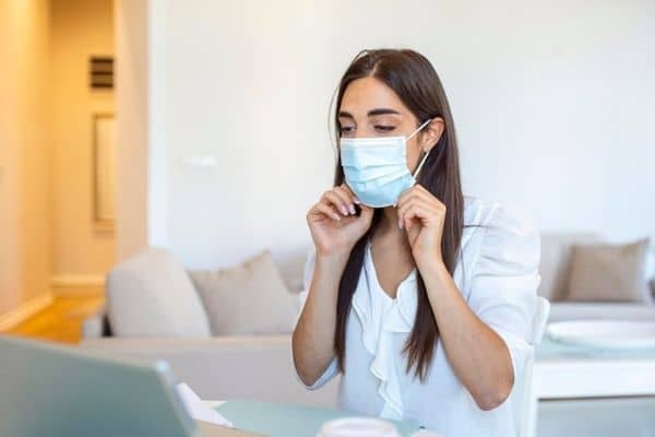 Olivier Véran et Agnès Pannier-Runacher annoncent la parution d’un guide pratique pour l'achat de masques sanitaires