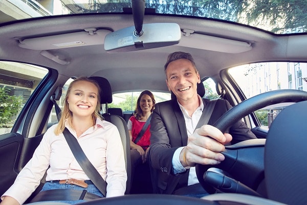 Klaxit lance une garantie retour exclusive et s’associe à Uber pour rendre le covoiturage plus fiable