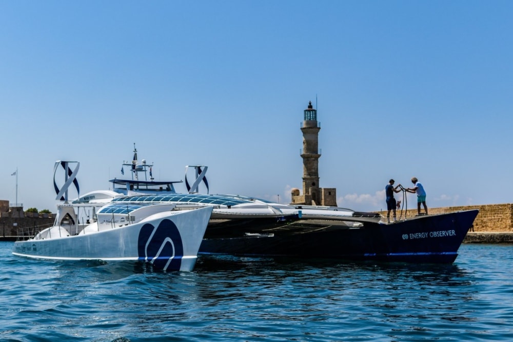 Un système de production circulaire et vertueux, qui fait d’Energy Observer le modèle réduit du monde énergétique de demain : un smart grid flottant, qui produit un courant électrique décarboné, décentralisé et digitalisé.