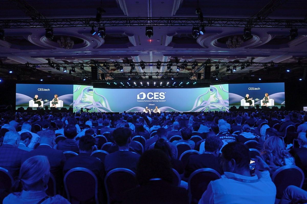 CES : l’IA omniprésente entre promesses et réalités industrielles