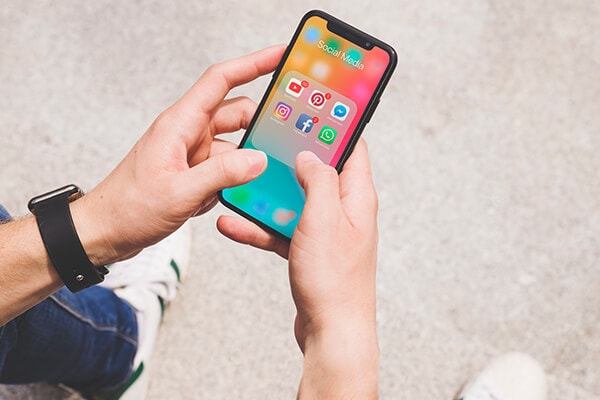 Réseaux sociaux : quelle régulation pour sortir de la haine ?
