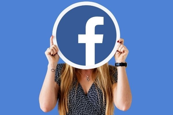 [Chronique] Facebook, la nausée et les mains sales