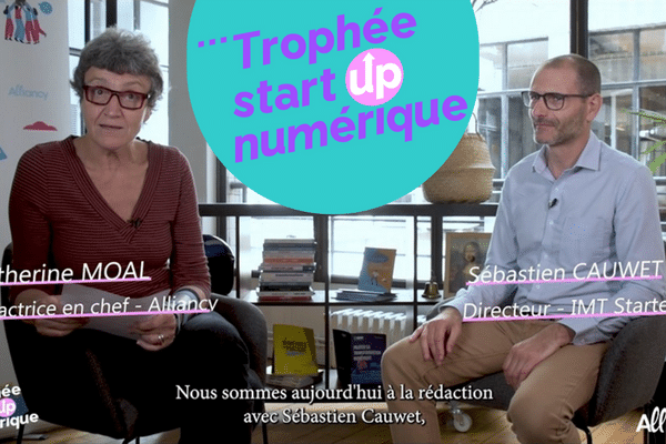 Miniature-Youtube-600x400