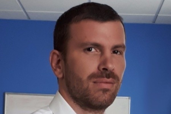 Gaston Guéna, Responsable du placement des officiers au sein de la Mission Reconversion des Officiers du Ministère des Armées 600x400