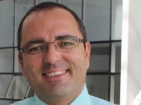 Cyril Perez, chef de projet secteur éducation chez UNIT4.