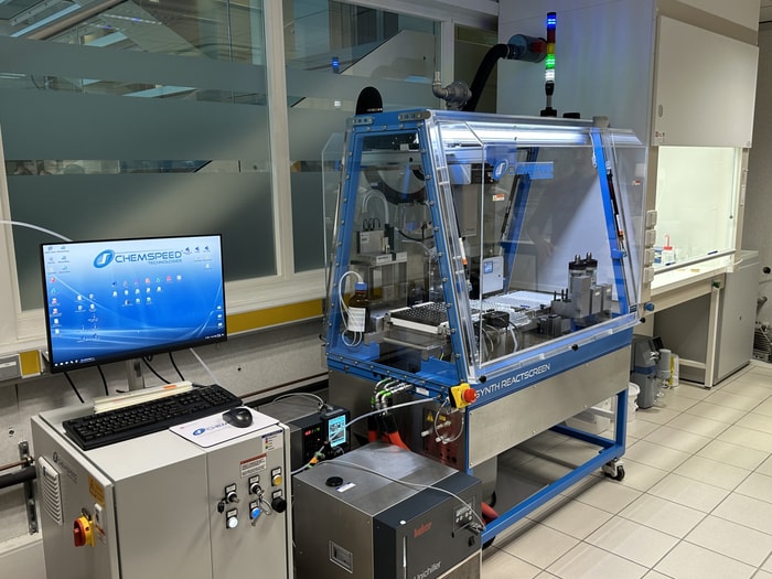 Robot autonome mis en place par Iktos